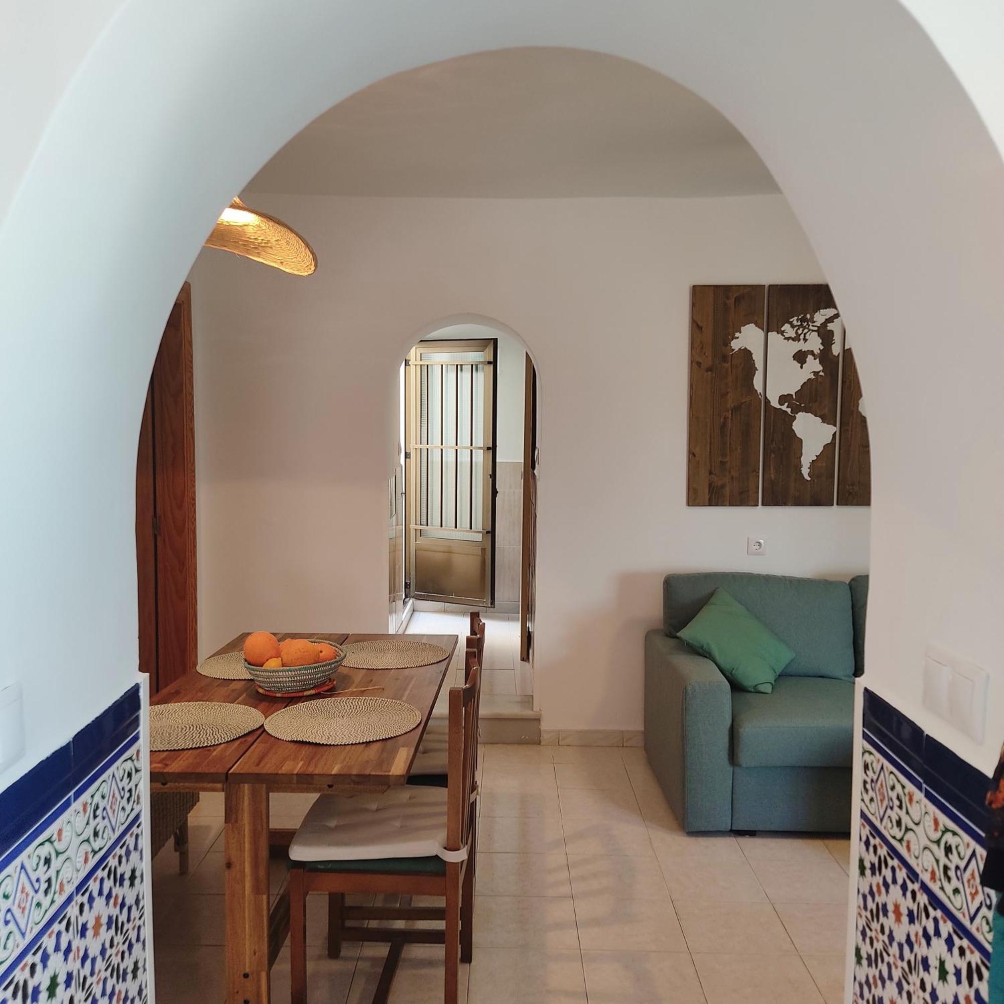 Acogedora Casa Familiar Con Patio Villa Salobrena Ngoại thất bức ảnh