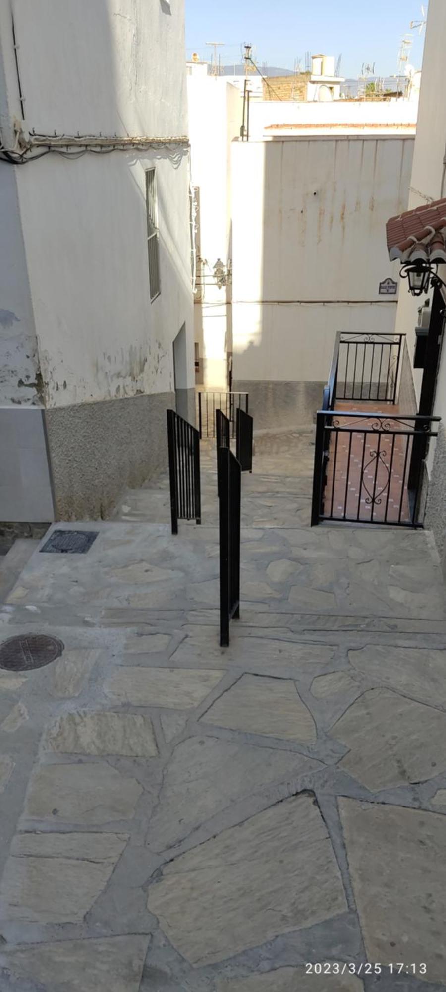 Acogedora Casa Familiar Con Patio Villa Salobrena Ngoại thất bức ảnh